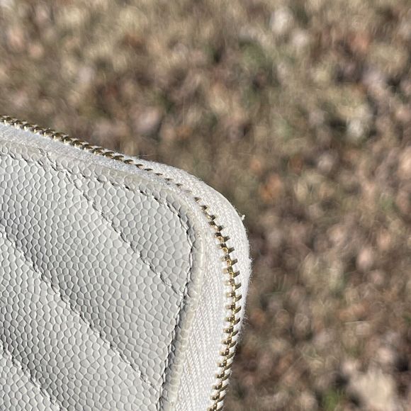 Saint Laurent YSL Cassandre Matelasse Zip Around Wallet Leather White And Gold - Picture 3 of 15